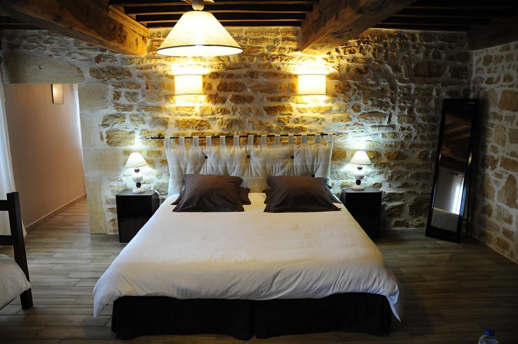 Escale En Charolais Brionnais Bed and Breakfast Saint-Julien-de-Civry Δωμάτιο φωτογραφία