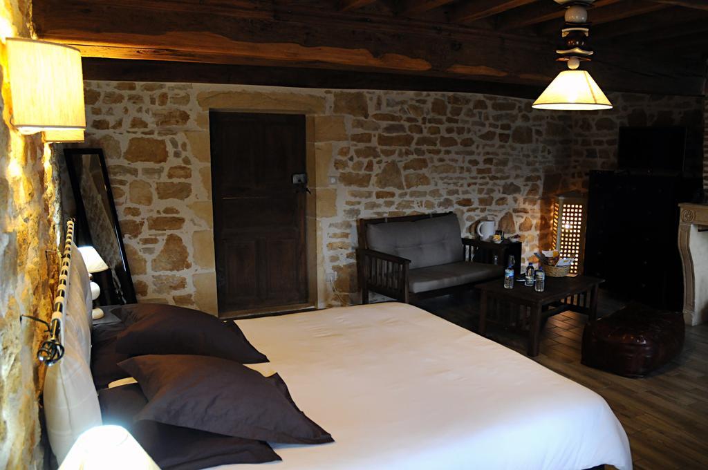Escale En Charolais Brionnais Bed and Breakfast Saint-Julien-de-Civry Δωμάτιο φωτογραφία